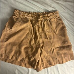 Old Navy Beige Elastic Shorts